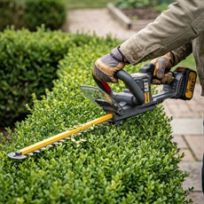 CAT DG220 18Volt 4.0Ah Li-ion Tek Akülü Kömürsüz 61CM Profesyonel Çit Budama