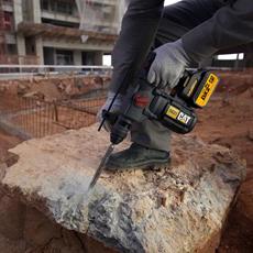 CAT DX21BC 18Volt 2.0Ah 2.2J Li-ion Tek Akülü Şarjlı Kömürsüz Profesyonel SDS-Plus Pnömatik Kırıcı/Delici 