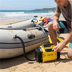 STANLEY SXIF3501 12Volt/220Volt 150 PSI Dijital Basınç Göstergeli Lastik & Yatak Şişirme Pompası + Led Lamba