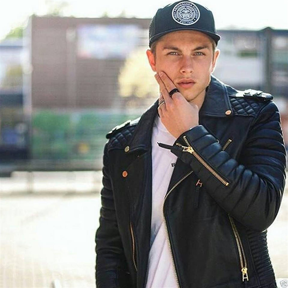 Hakiki Deri Siyah Spor Omuz İşlemeli Erkek Deri Ceket