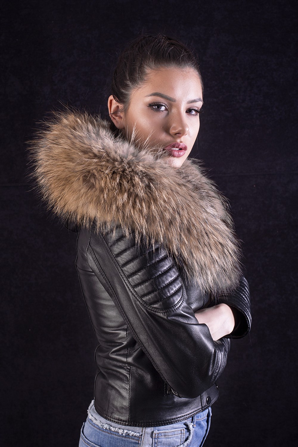 TİLKİLİ FERMUARLI BAYAN DERİ MONT