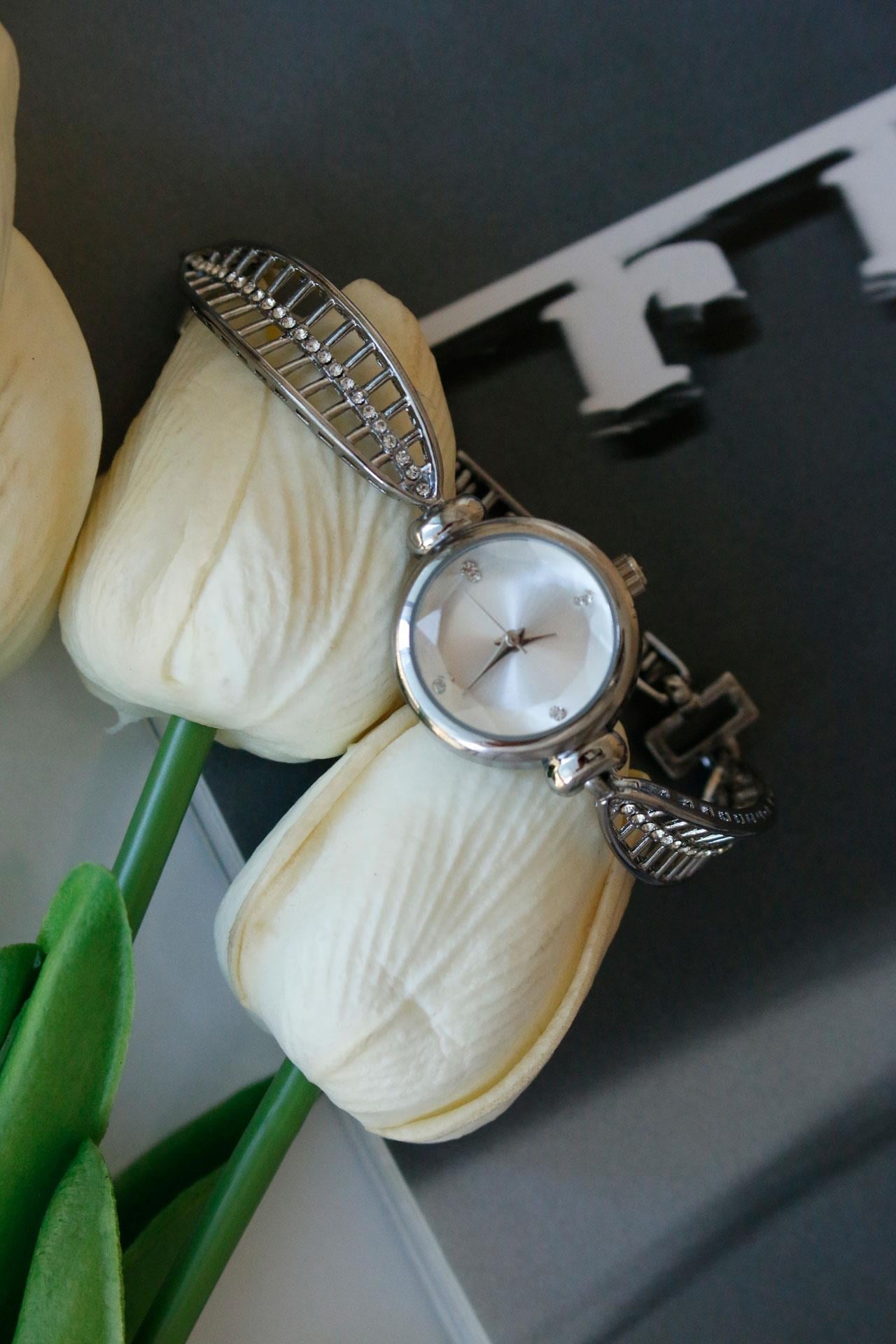 Fley Silver Taş Detaylı Kadın Kol Saati