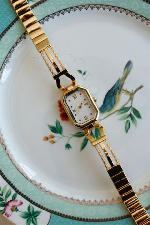 Yeni Premium Gold Dikdörtgen Kadın Kol Saati