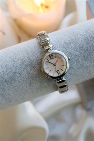 Yeni Premium Silver Yuvarlak Kadın Kol Saati