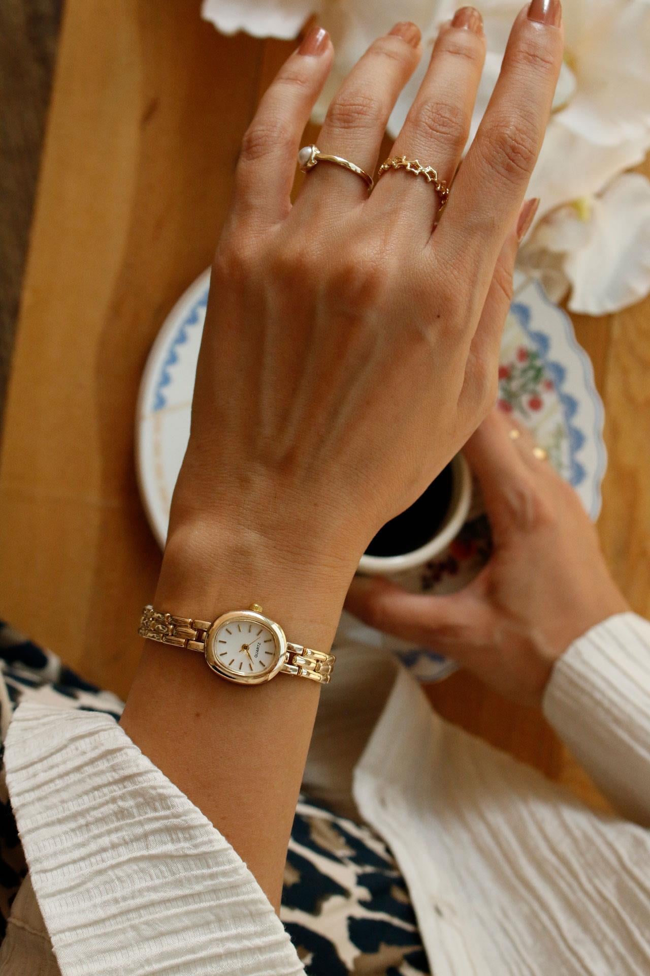 Chic Mini Vintage Gold Metal Kol Saati