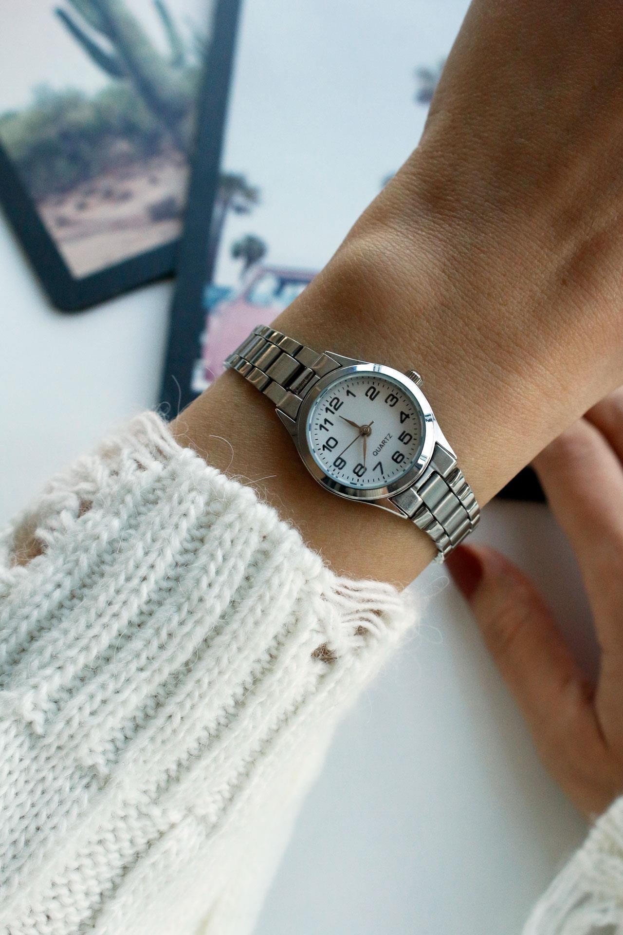 Dustin Gümüş Metal Kol Saati