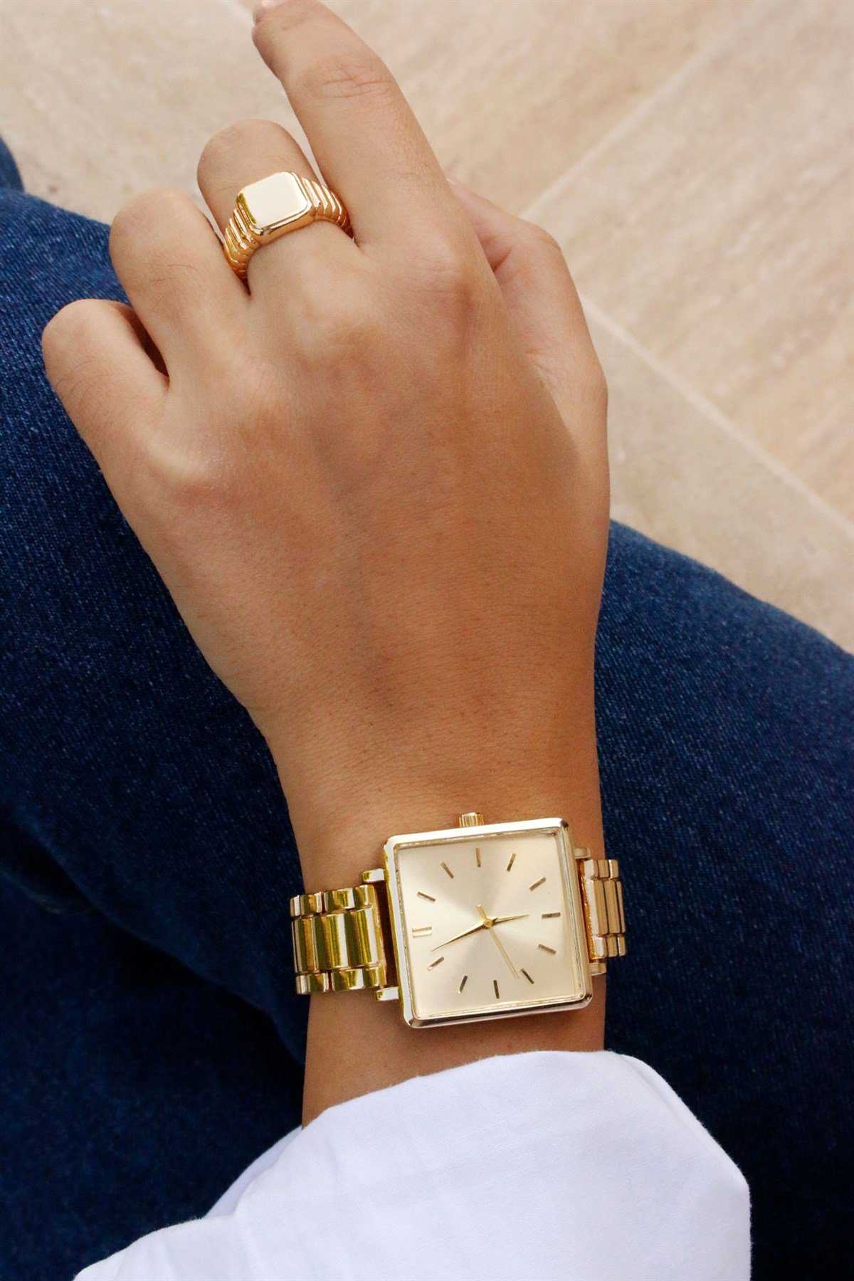 Flawless Gold Metal Saat