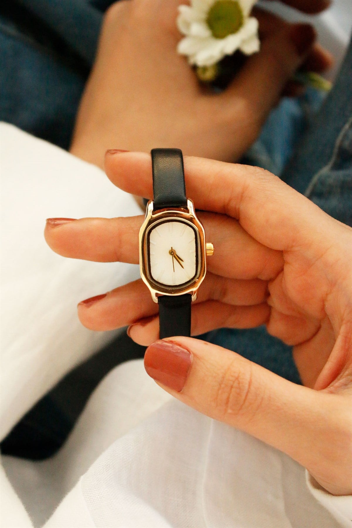 Nalan Siyah Minimal Deri Kol Saati(Gold Çerçeve)