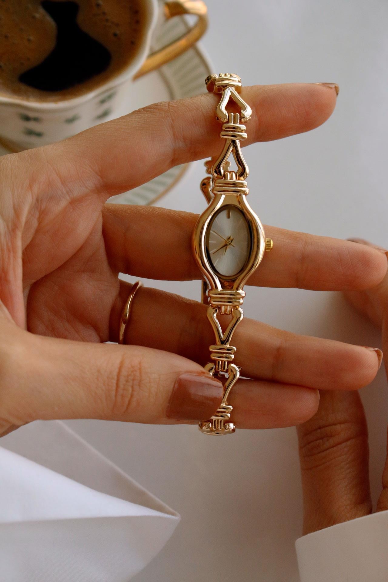 Nivaro Gold Vintage Kadın Metal Kol Saati