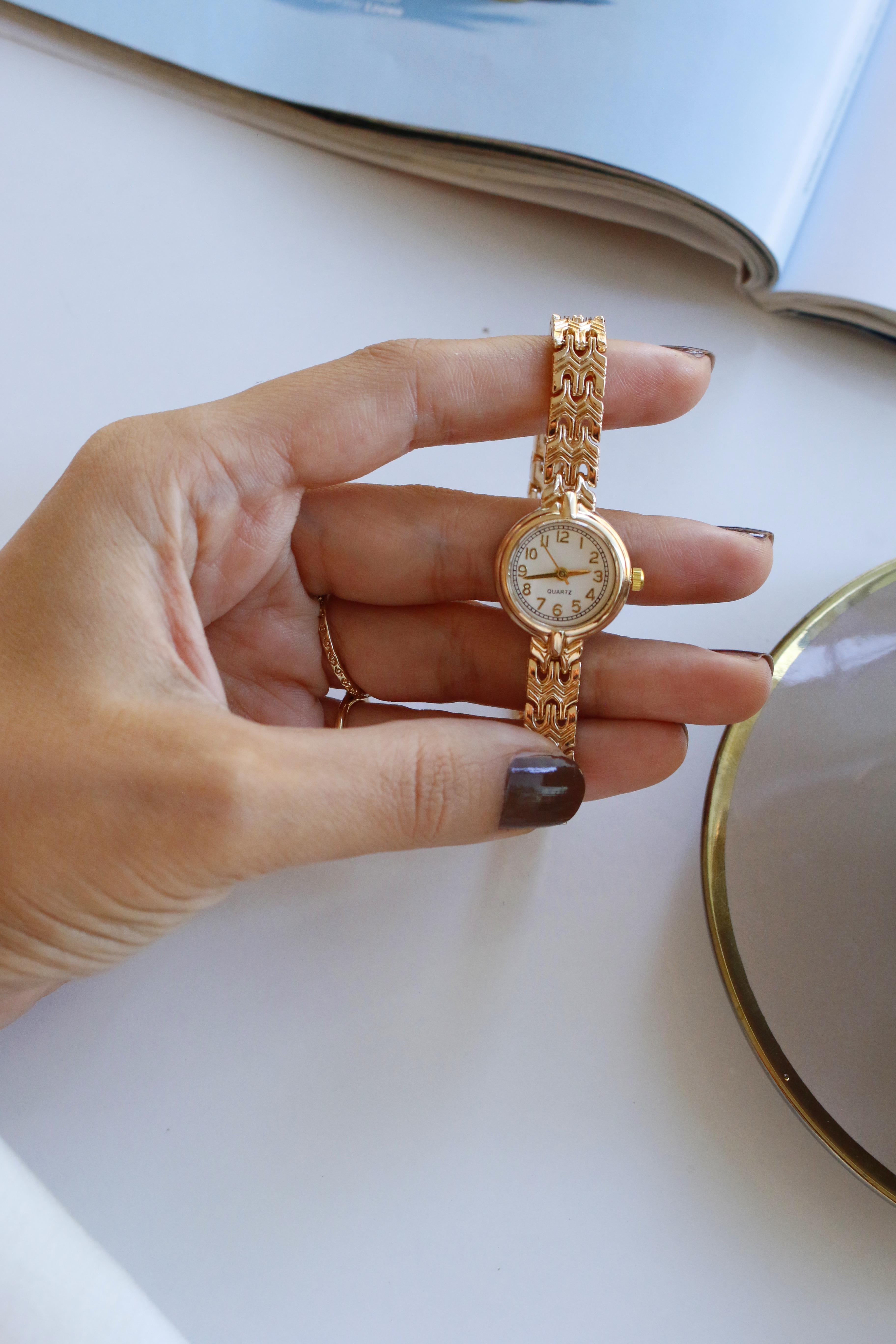 Princes Gold Minimal Vintage Metal Kol Saati