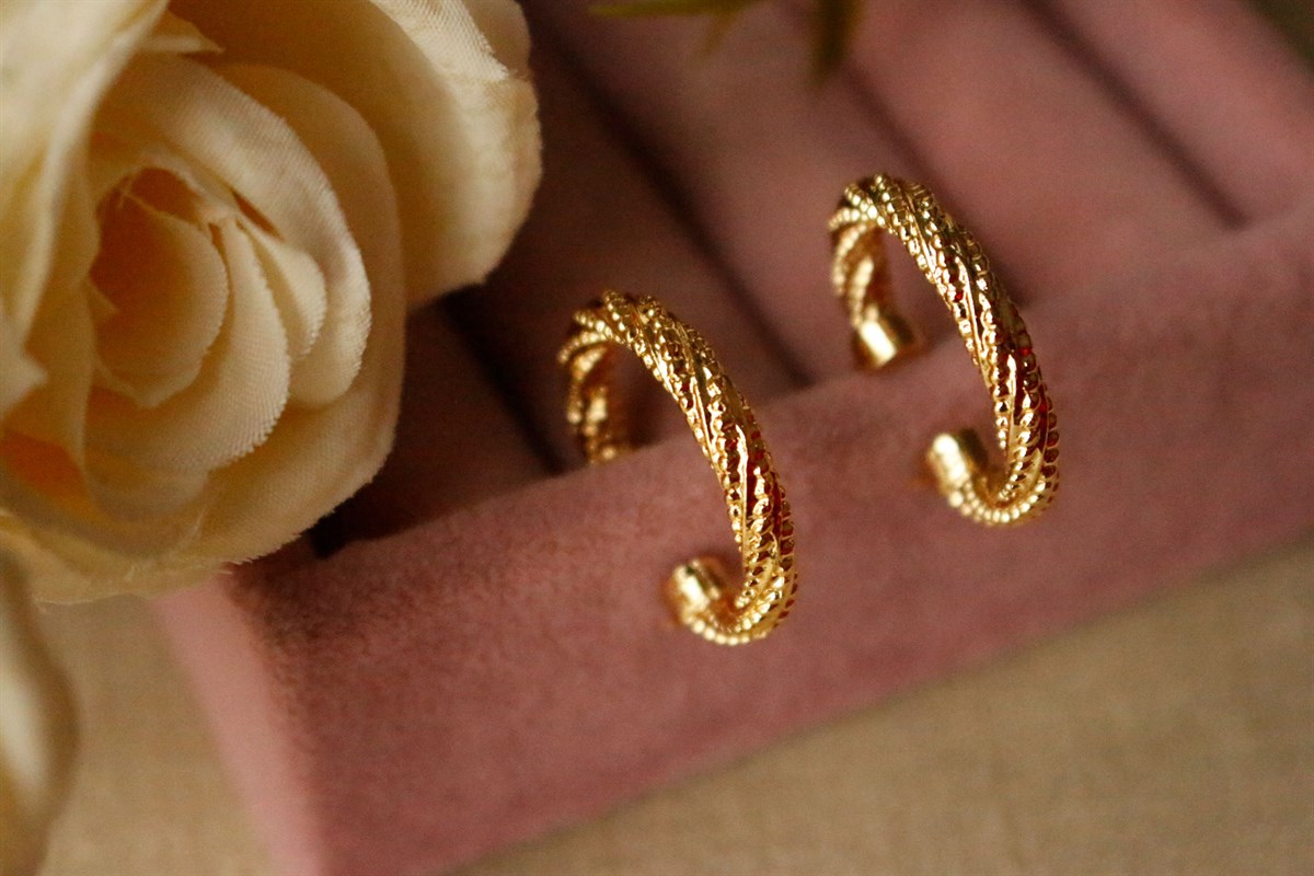 Yeni Gold Küpe 