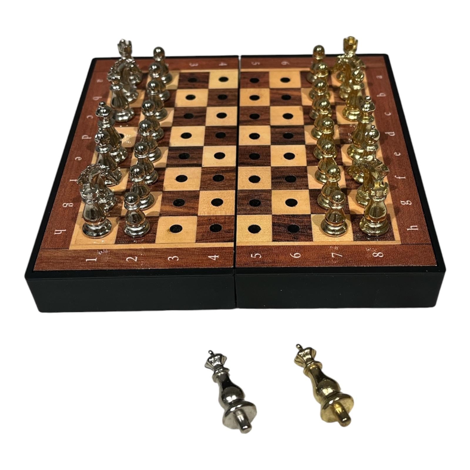 GiftHome Antik Klasik Ceviz Desenli Mini Seyahat Boy Satranç Takımı ( 16 x 16 cm )