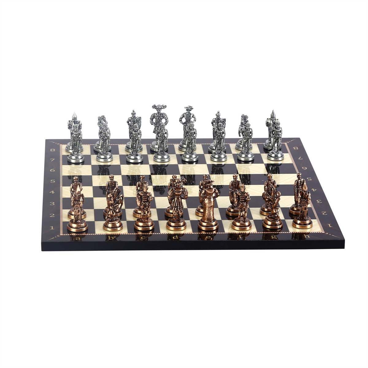 Orta Boy Metal İspanyol Satranç Takımı Antik ve Ceviz Desenli MDF Ahşap Satranç Tahtası (37x37 cm.)
