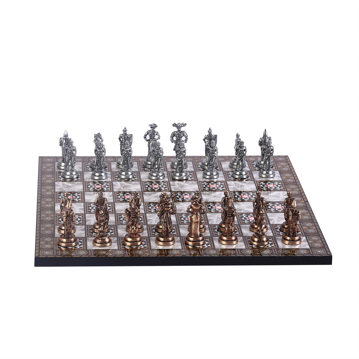 Orta Boy Metal İspanyol Satranç Takımı Antik ve Sedef Desenli MDF Ahşap Satranç Tahtası (37x37 cm.)