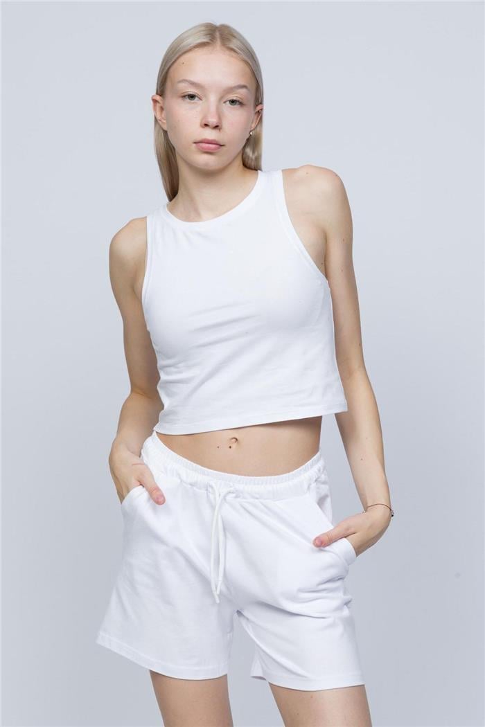 Kadın Beyaz Cepli Mini Şort