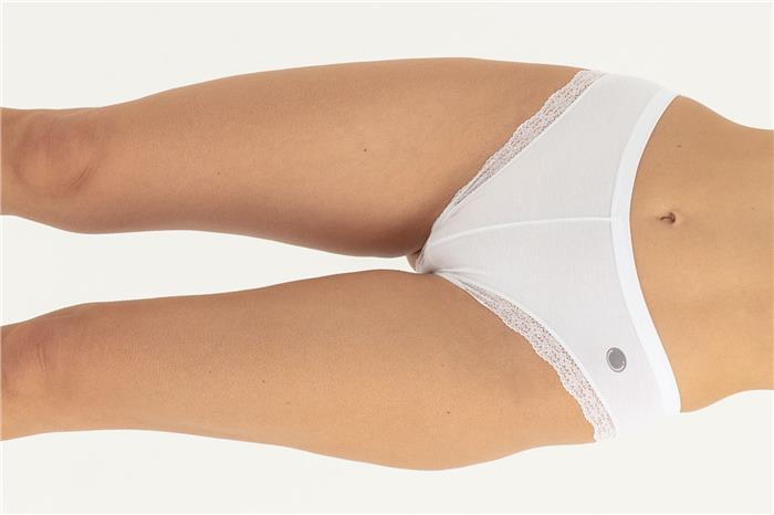 Kadın Beyaz Dantelli Brazilian Külot