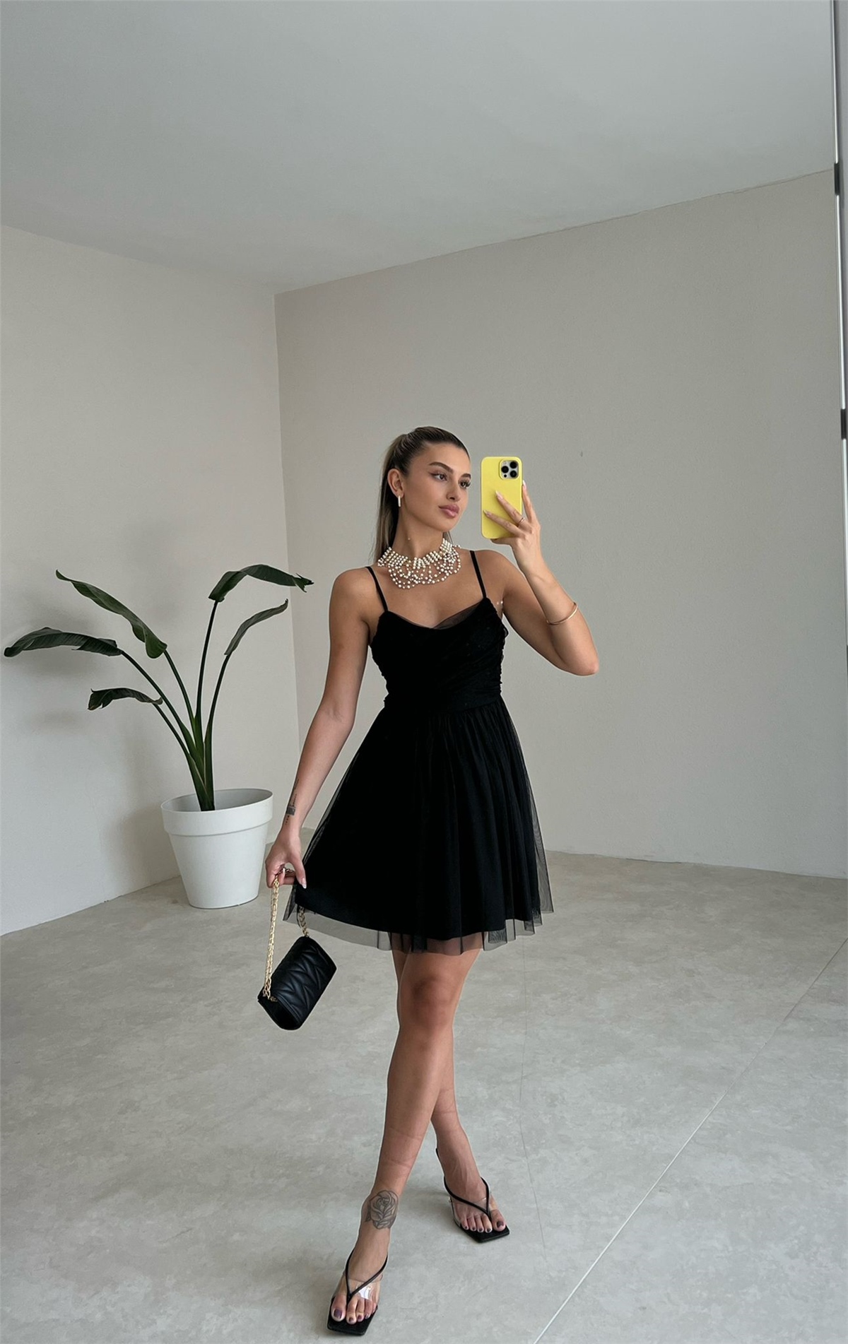 İnce Askılı Kabarık Etekli Lowa Elbise - Siyah | marisammoda.com