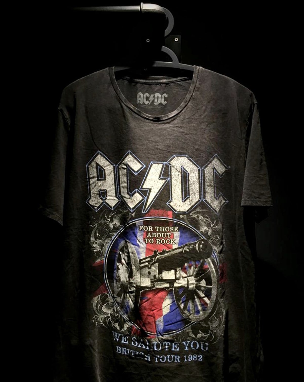 ACDC  For Those About to Rock WE SALUTE YOU BRITISH TOUR 1982 T-Shirt