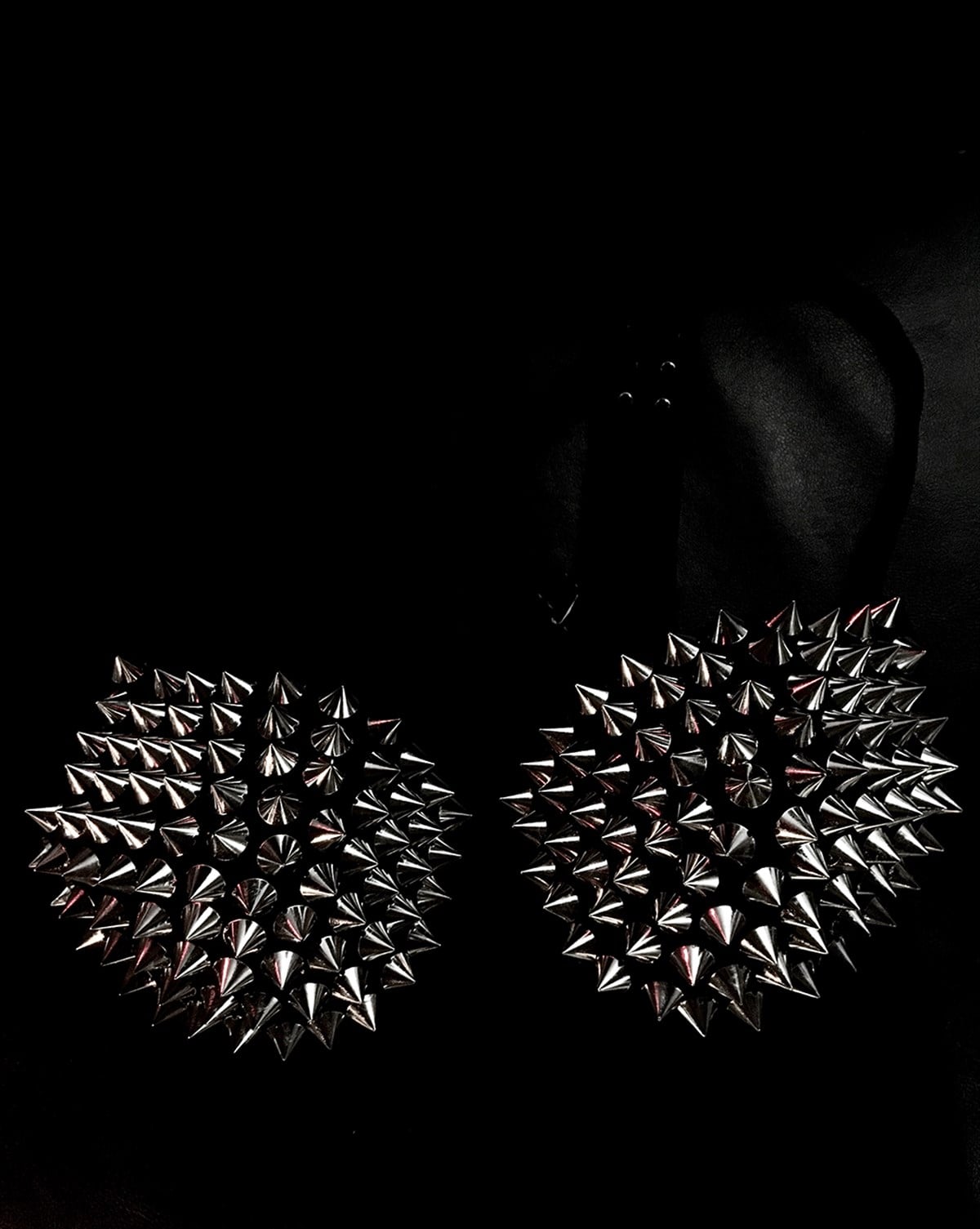 GOTHIC Spike Rivet Metallic Push Up Bra  