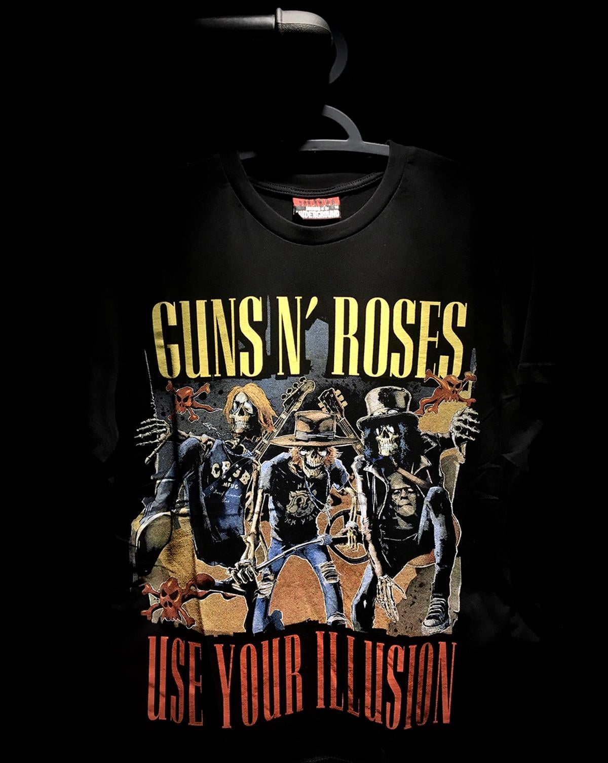 GUNS N ROSES  Use Your Illusion  T-Shirt