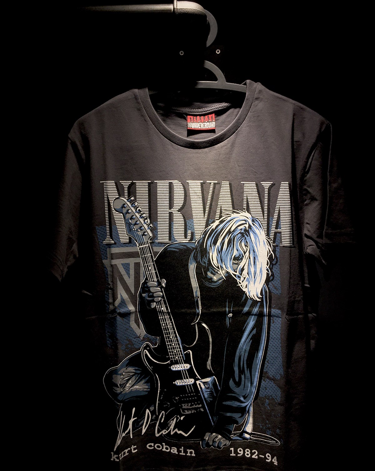 NIRVANA  Kurt Cobain 1982-94 T-Shirt