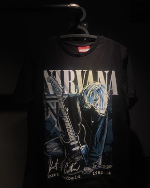 NIRVANA Kurt Cobain 1982-94  T-Shirt