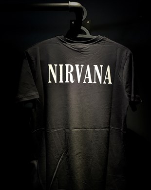 NIRVANA Kurt Cobain 1982-94 T-Shirt