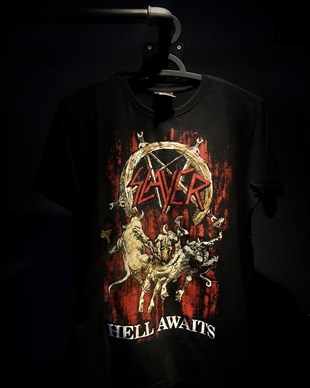SLAYER  Hell Awaits  T-Shirt