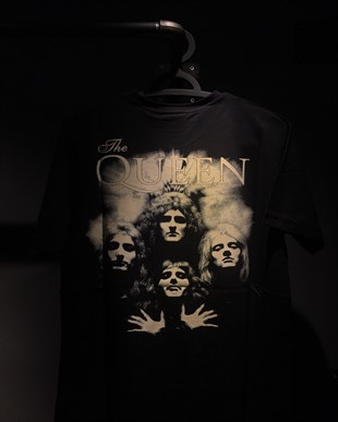 THE QUEEN T-Shirt