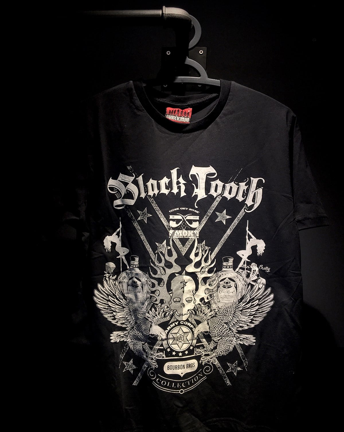 BLACK TOOTH  Army Corps T-Shirt