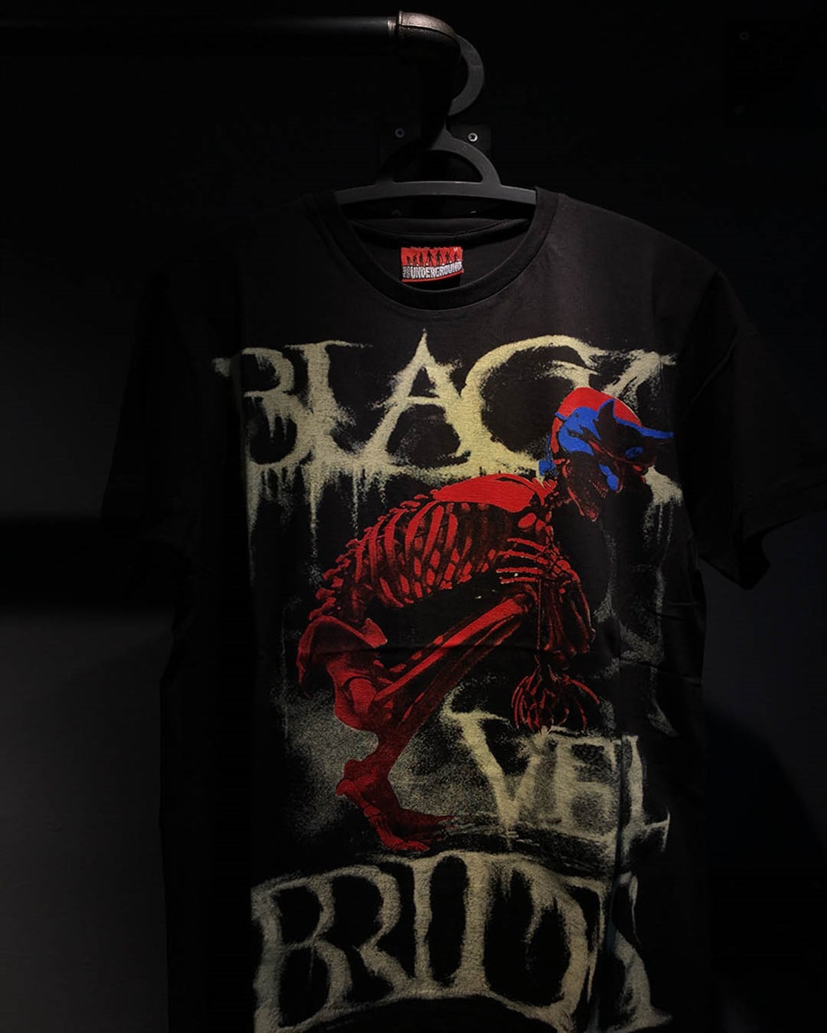 BLACK VEIL BRIDES T-SHIRT