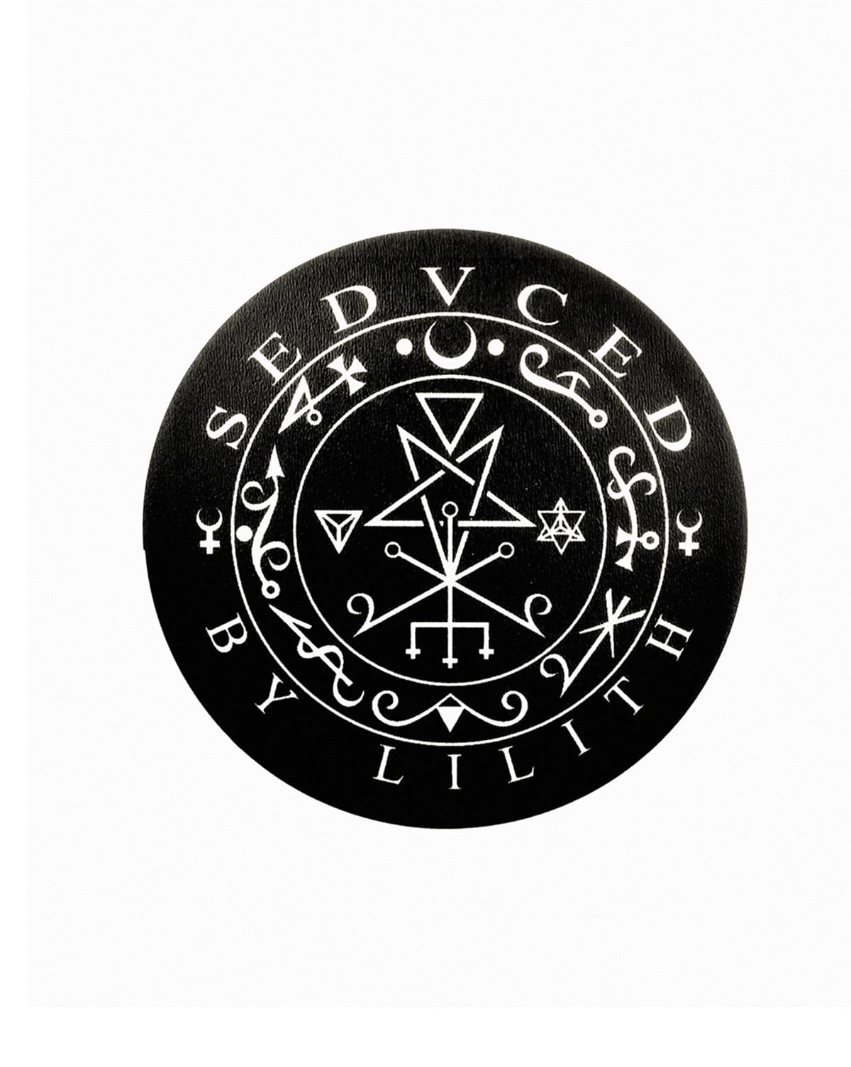 SEDUCED BY LILITH  Bardak Altı