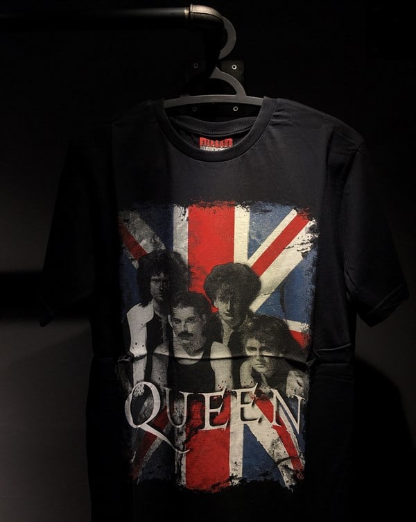 Queen band t shirt hotsell