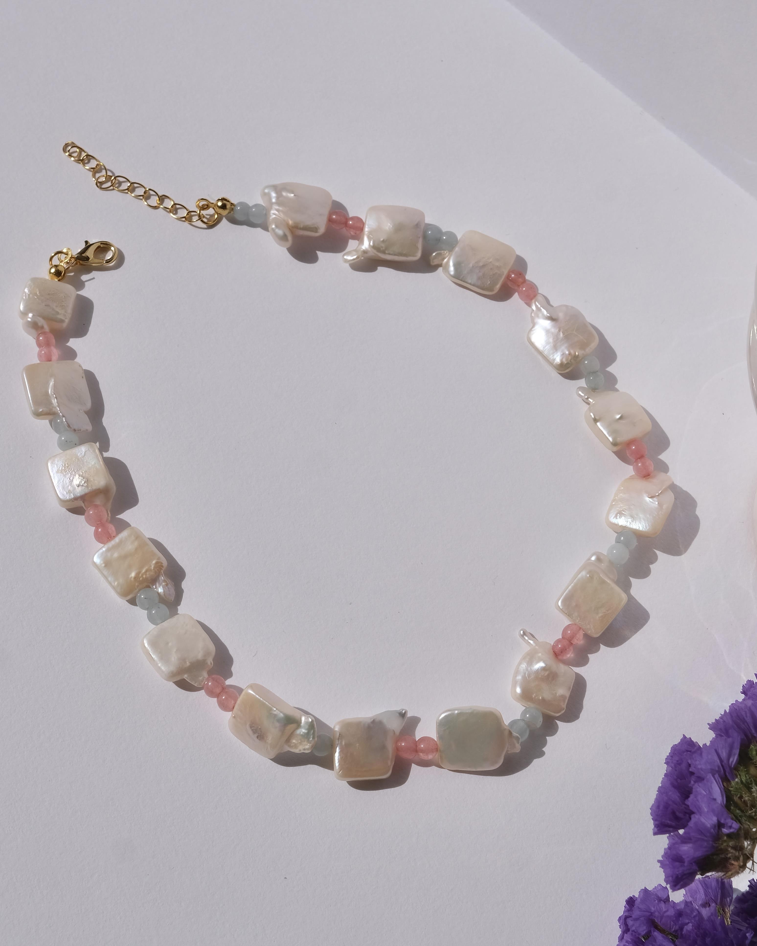 “ Carrie ” İnci Kolye