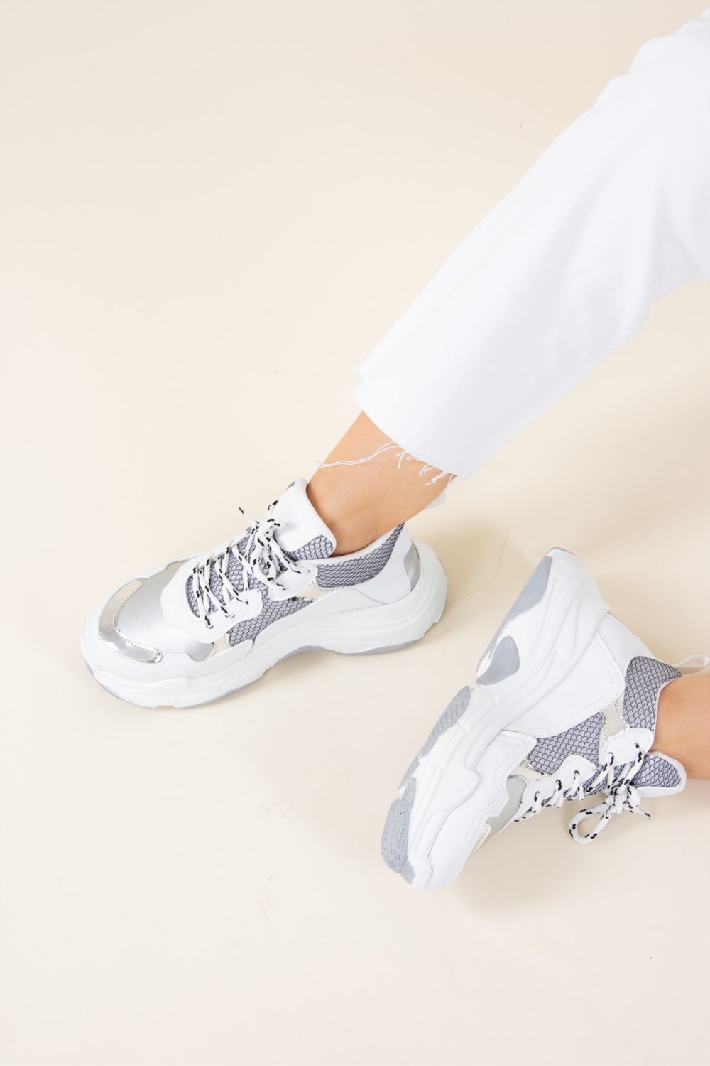 Beyaz/Gümüş Kadın Sneakers F267057009