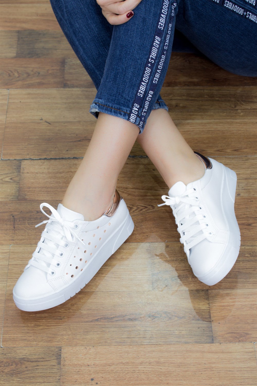 Fox Shoes Beyaz/Bakır Kadın Sneakers D540176009