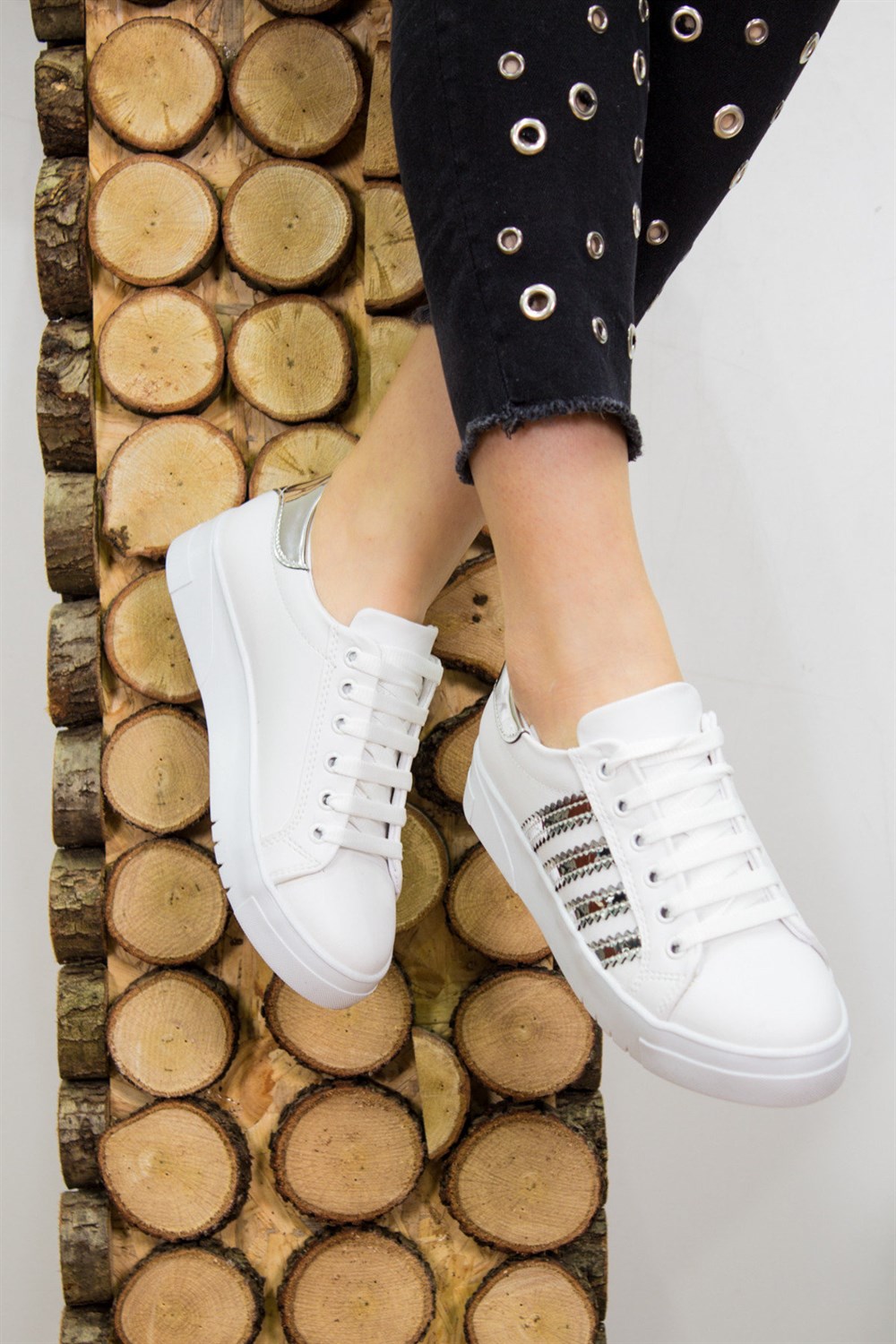 Fox Shoes Beyaz/Gümüş Kadın Sneakers D540174509