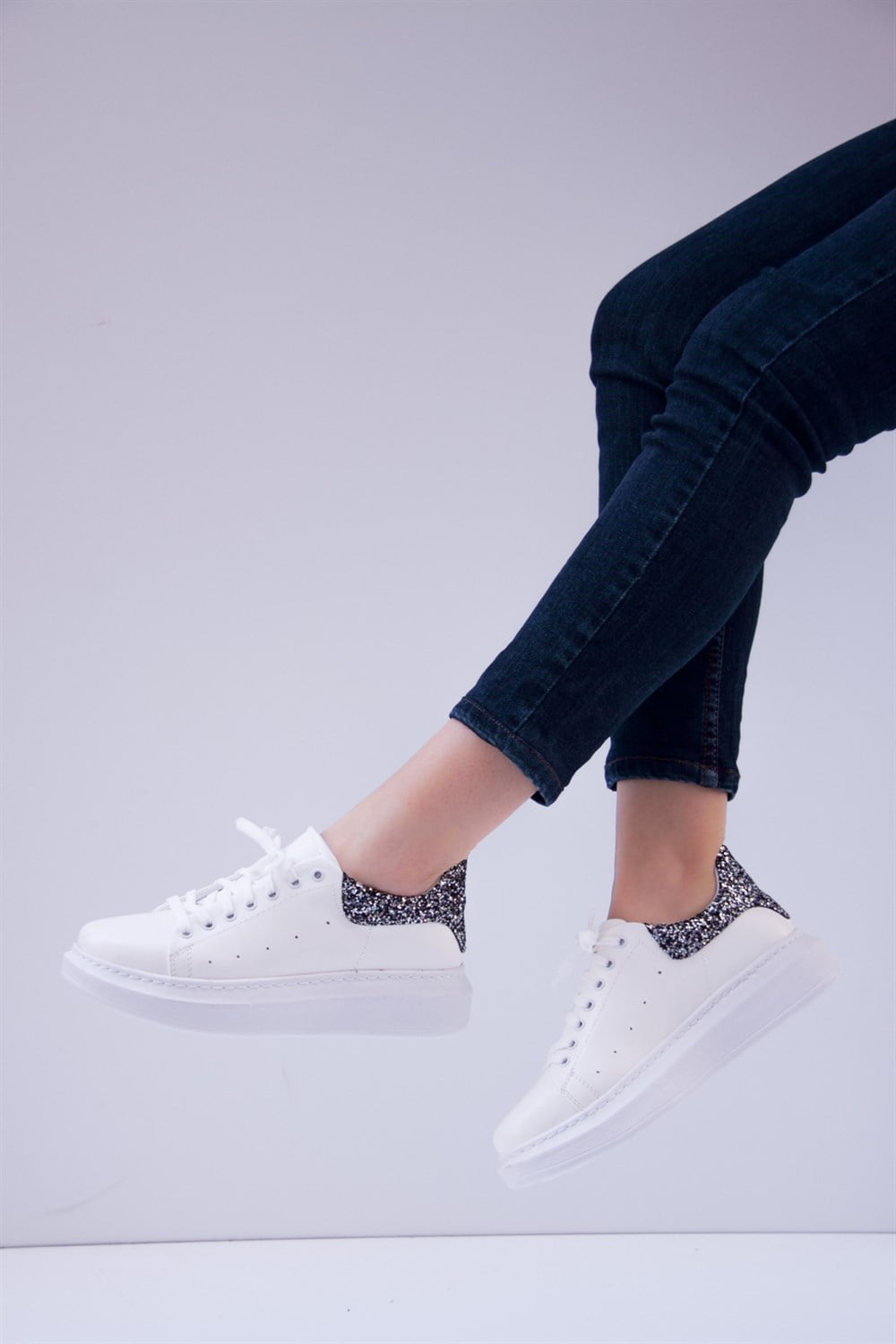 Fox Shoes Beyaz/Platin Sim Kadın Sneakers D615678509