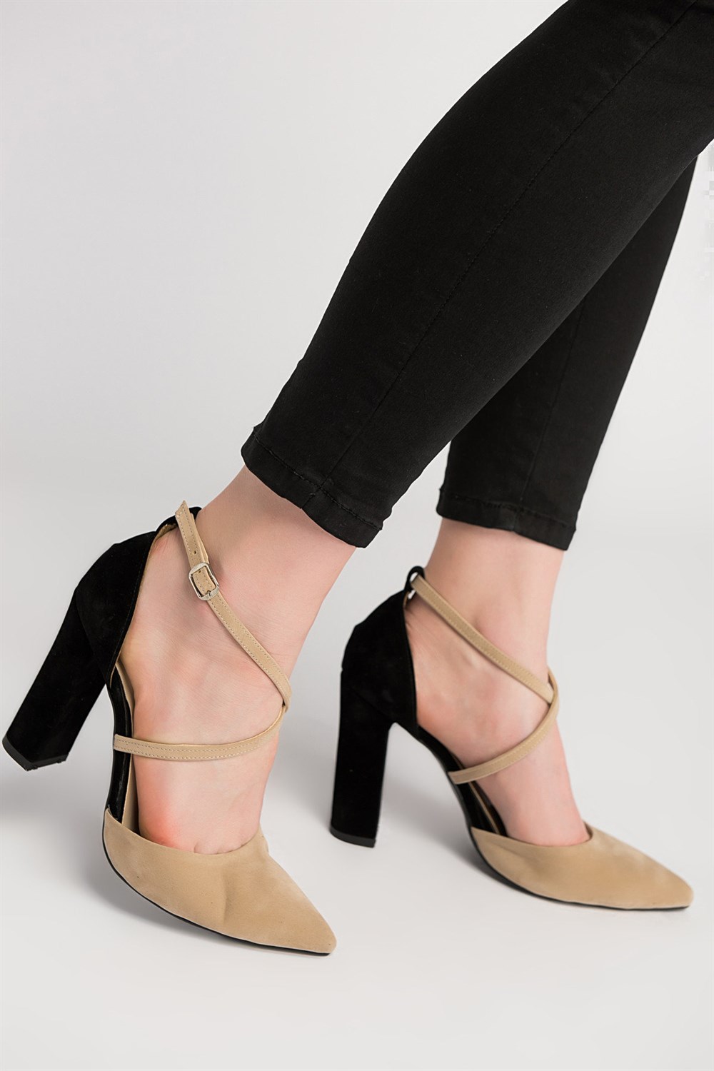 Fox Shoes Ten/Siyah Kadın Topuklu Ayakkabı D654054702
