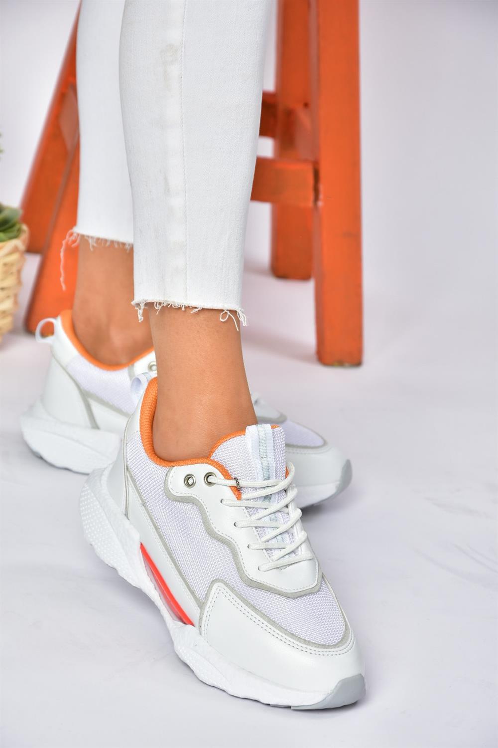 P702018104 Beyaz Kumaş Kadın Spor Ayakkabı Sneakers