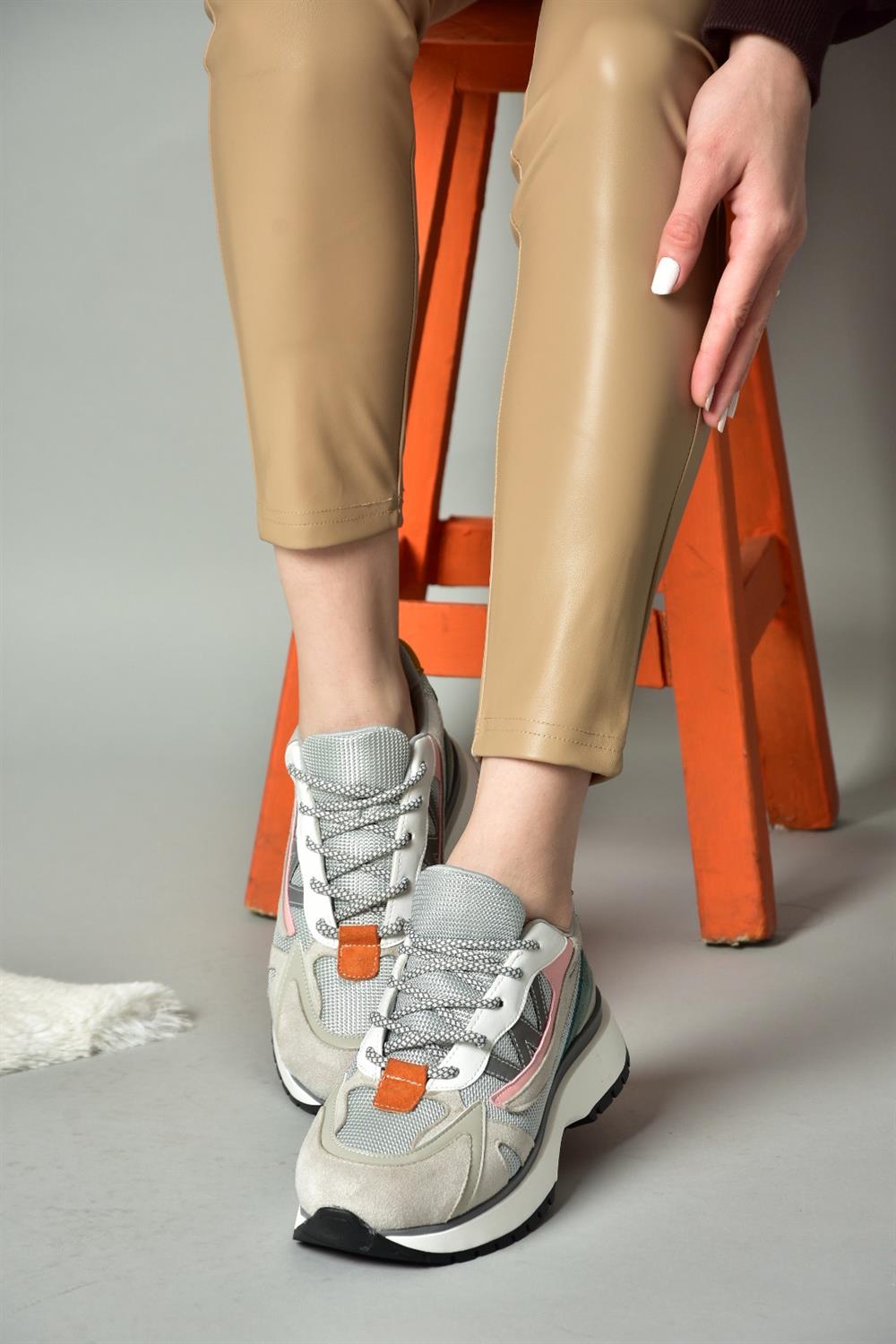 R312511002 Gri Süet Kadın Spor Ayakkabı Sneakers