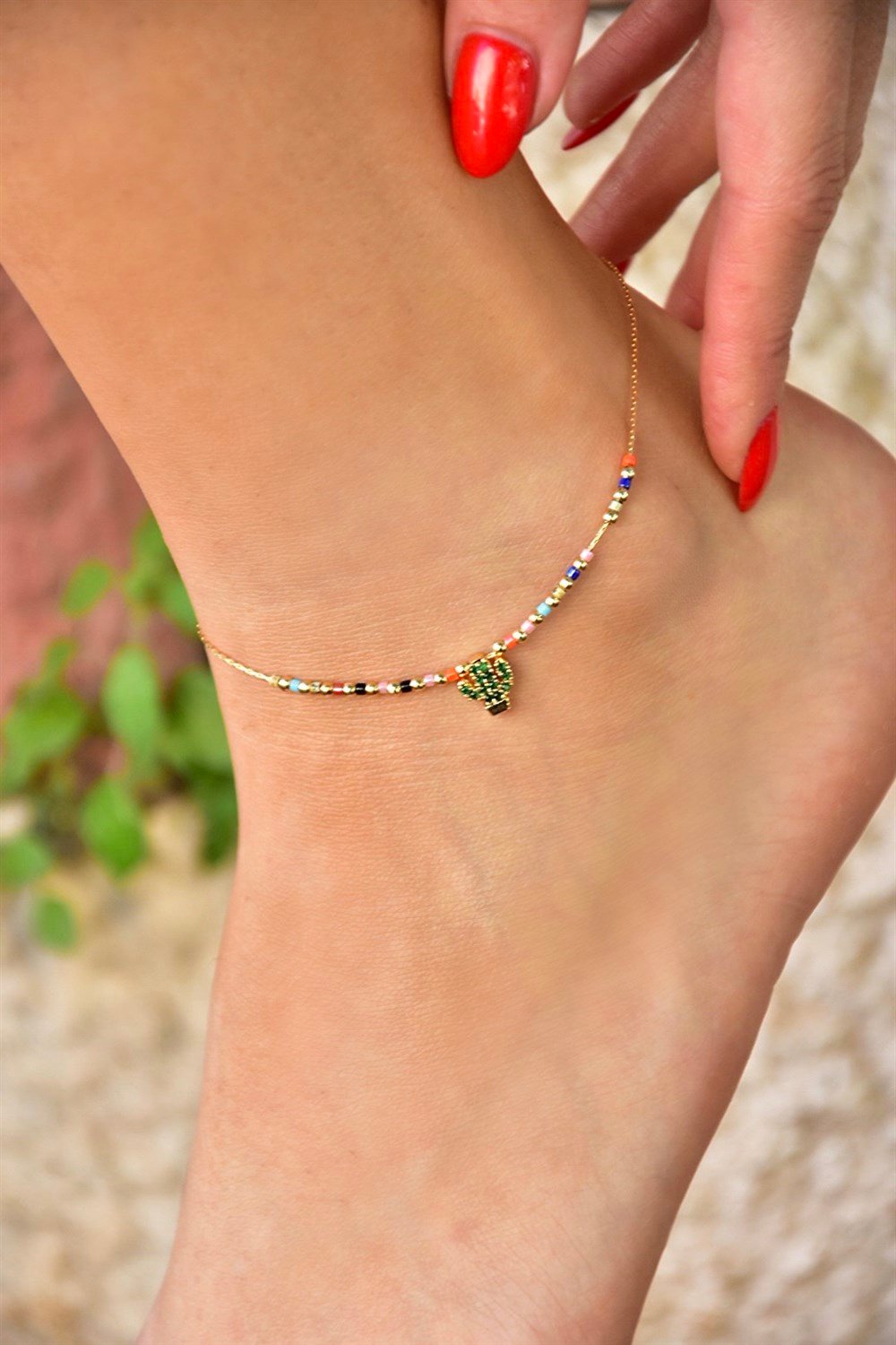 Renkli Taş Detaylı Kaktüs Uçlu Gold Zincir Halhal KA071263