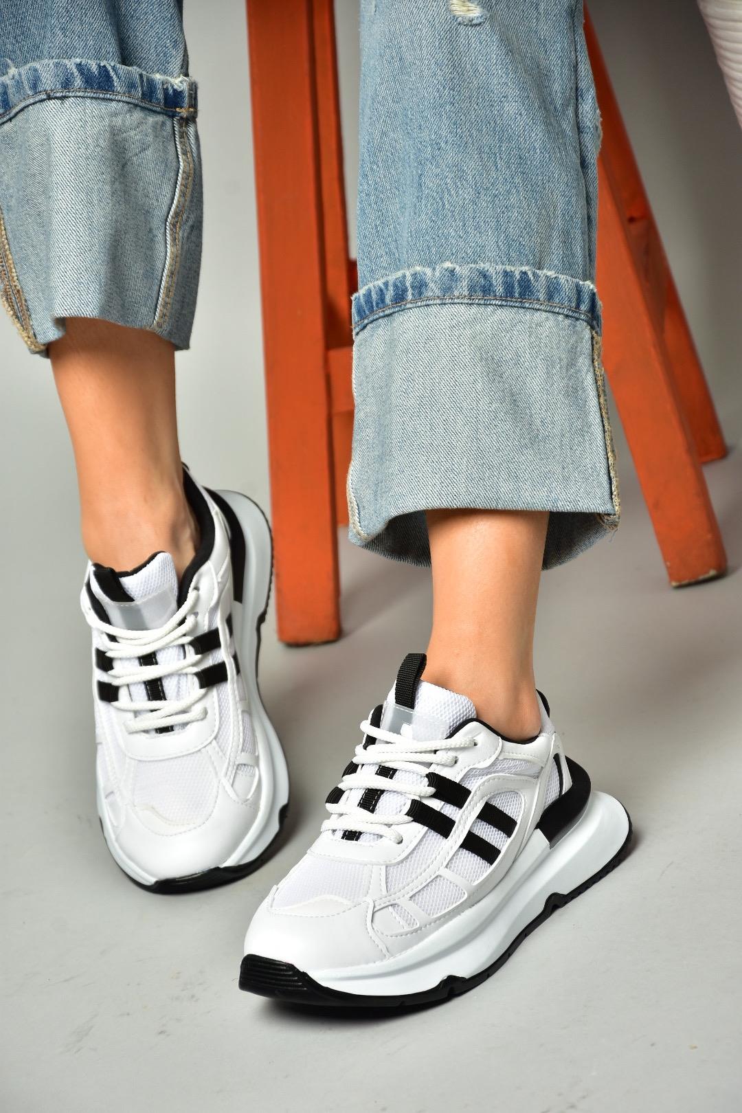 S973017604 Siyah/Beyaz Kumaş Spor Ayakkabı Sneakers