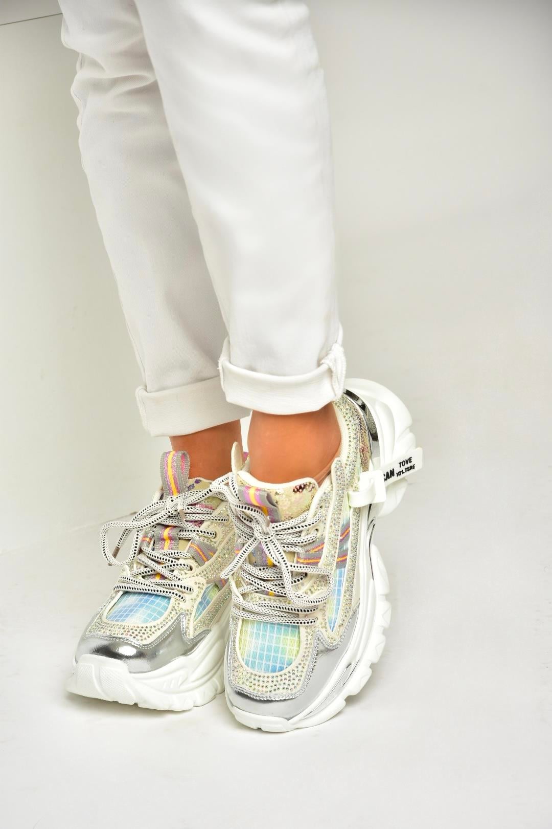 U380141309 Beyaz Taş Detaylı Spor Ayakkabı Sneakers