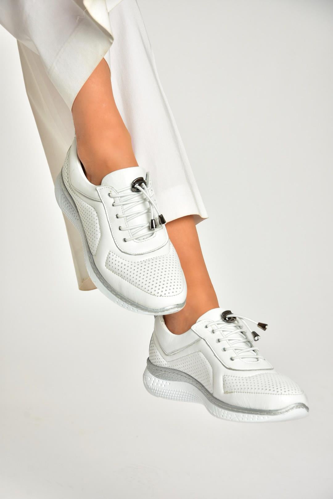 U540102603 Beyaz Hakiki Deri Spor Ayakkabı Sneakers
