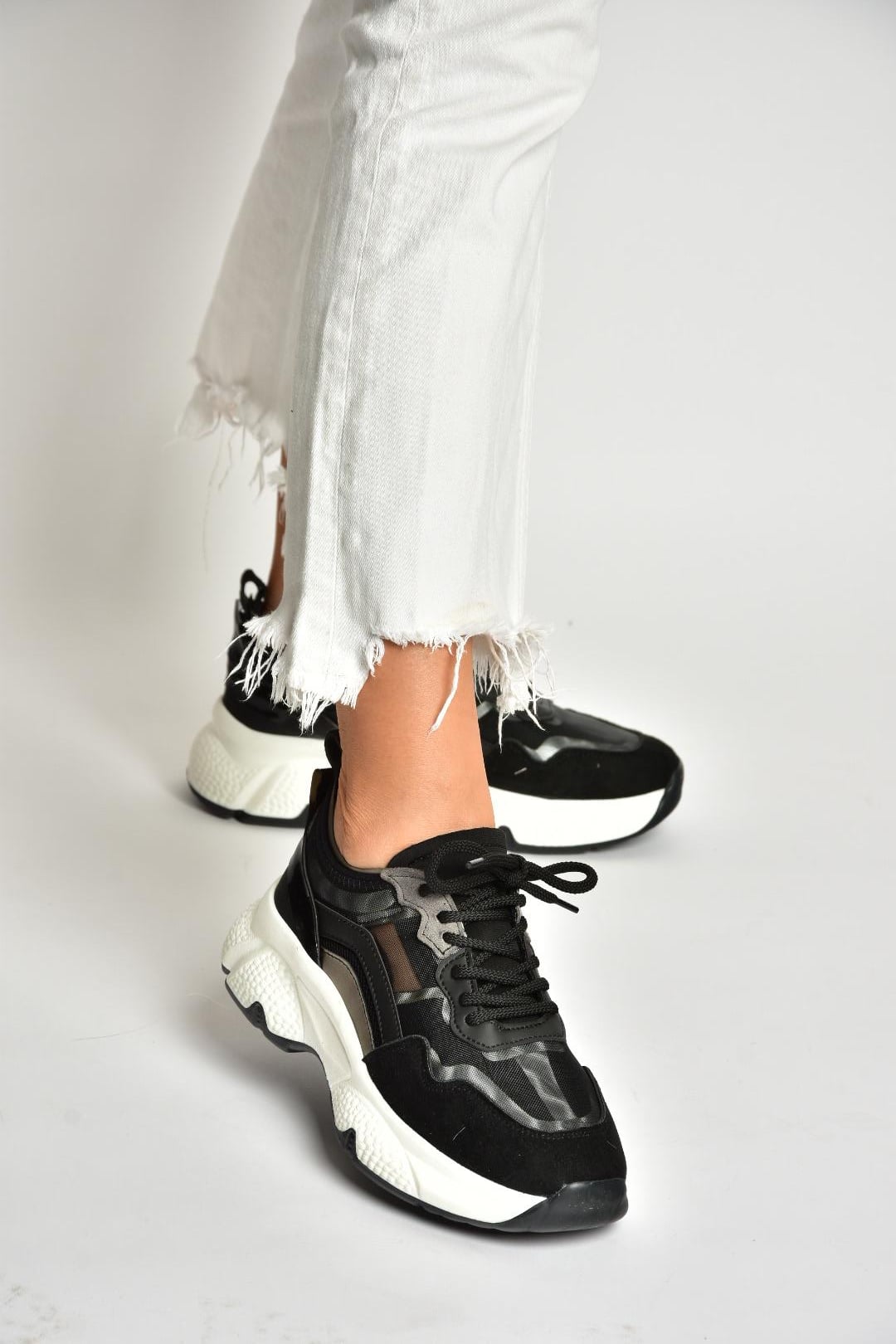 U973568209 Siyah Kalın Tabanlı Spor Ayakkabı Sneakers
