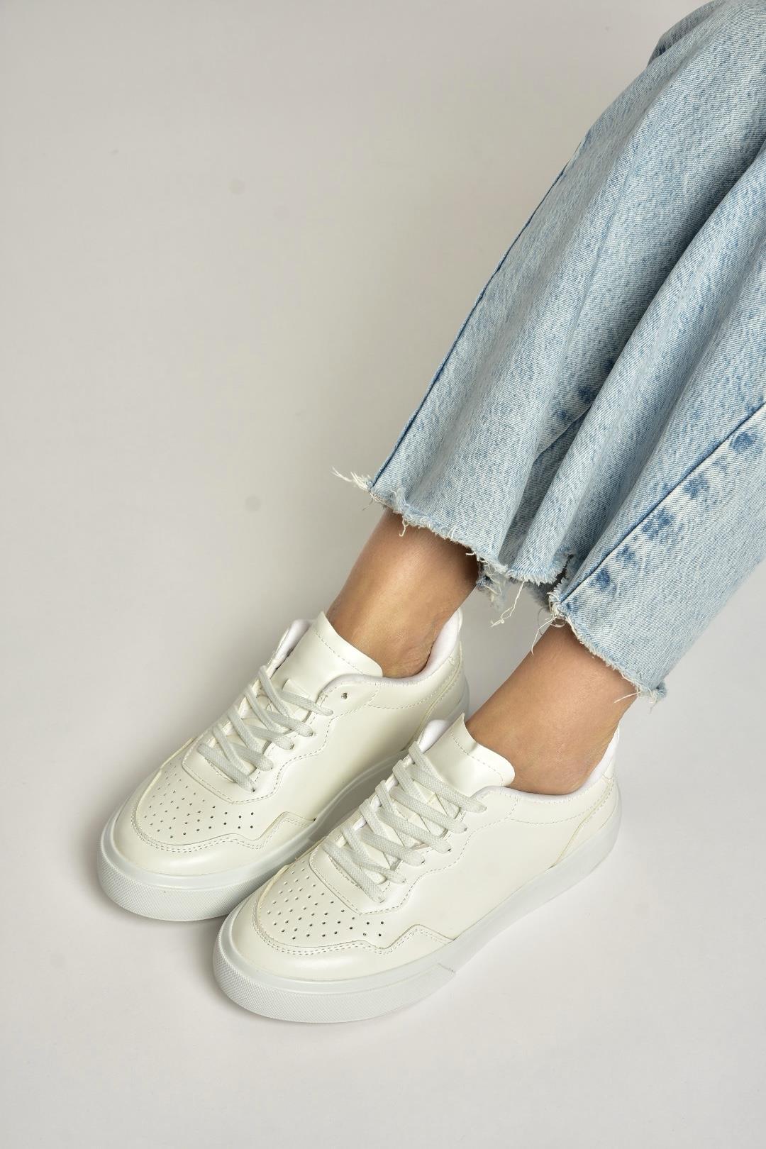 Y973890109 Beyaz Spor Ayakkabı Sneakers