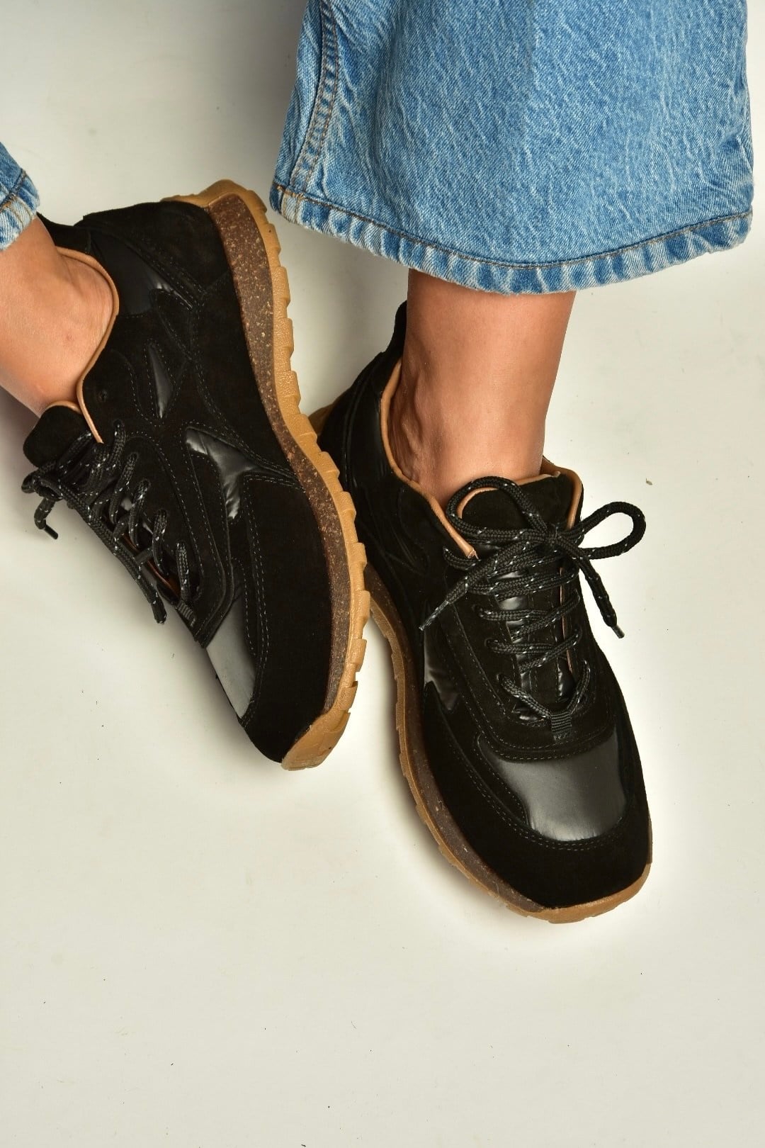 Z312507561 Siyah Hakiki Deri Süet Kadın Spor Ayakkabı Sneakers