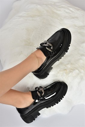 Siyah Rugan Kalın Tabanlı Kadın Günlük Ayakkabı K294760008