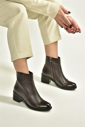 V555567203 Kahverengi Alçak Topuklu Comfort Ortopedik Taban Kadın Bot